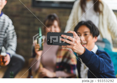 ホームパーティー 93353292