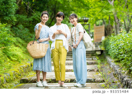 女子旅　旅行　 93355484