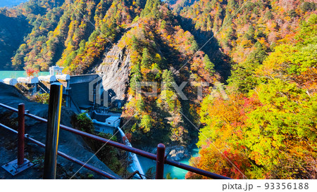 黒部峡谷トロッコ電車(秋) 黒部峡谷トロッコ電車(秋) 93356188
