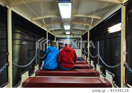 黒部峡谷トロッコ電車 93356219