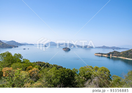 大久野島（毒ガス島・うさぎの島）の登山と360度パノラマの瀬戸内海の風景　広島県竹原市忠海町 93356885