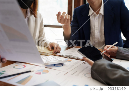 Success business team. Business data dashboard analysis by brainstorming 93358149