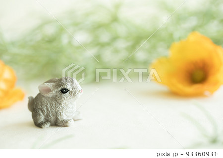 ウサギのグリーティングカード　写真素材 93360931