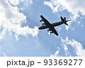 大空を翔る海上自衛隊のP-3C哨戒機 93369277