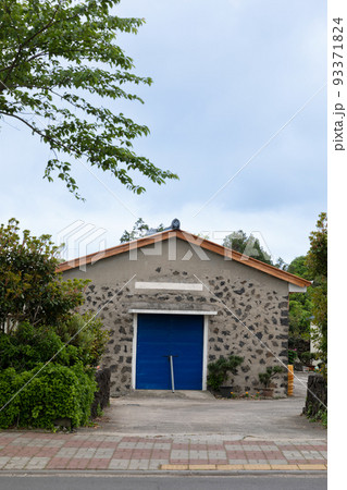 Doldam, stone wall house in Jeju island of Korea Doldam, stone wall house in Jeju island of Korea 93371824