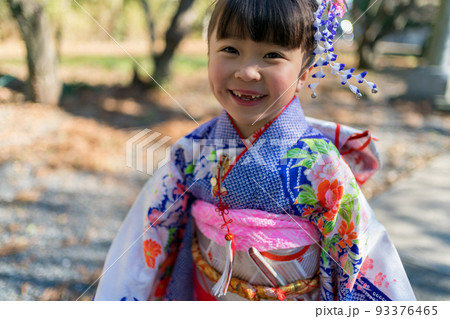 7歳の七五三詣 7歳の七五三詣 93376465
