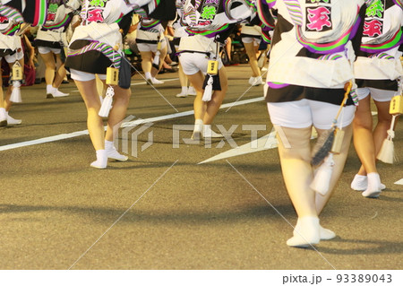 伝統の徳島阿波踊り 93389043