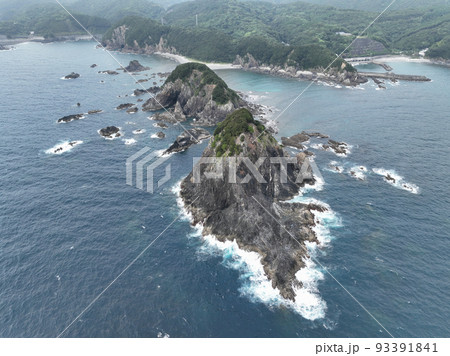高知県大月町　沖の大島と岡大島 93391841