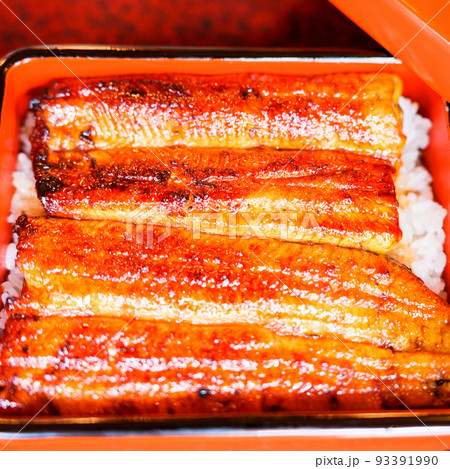 うな重　鰻重　【 土用 の 丑の日 の イメージ 】 93391990