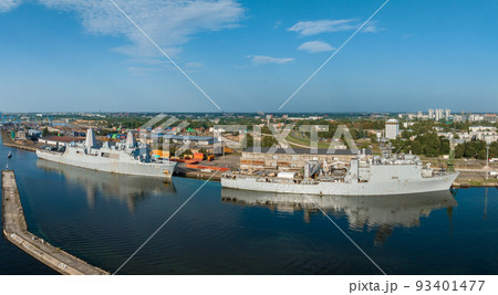 Combat ships of NATO countries in the port of Riga 93401477