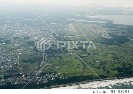 三沢空港からの離陸 93408293