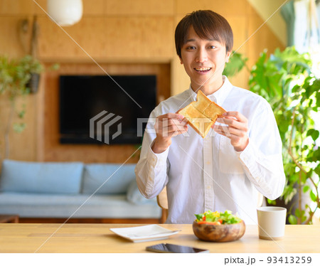 朝食　ライフスタイル 93413259