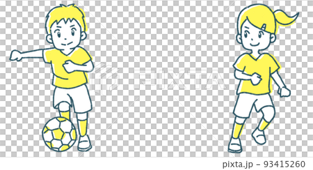 サッカーボールをける男の子と女の子 サッカーボールをける男の子と女の子 93415260