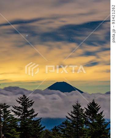 山伏岳からの夜の富士山 山伏岳からの夜の富士山 93421262