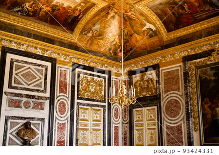ヴェルサイユ宮殿 (フランス) 93424331