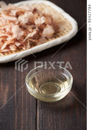 鰹出汁 93427784