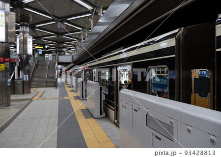 北大阪急行電鉄　ホームドア　イメージ 93428813