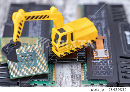 Concept : Recycling of old computer boards and processors on an industrial scale Concept : Recycling of old computer boards and processors on an industrial scale 93429332