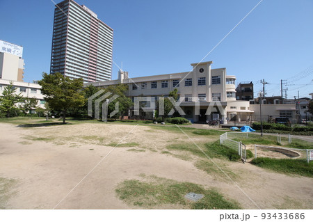 尼崎市役所 開明庁舎(旧尼崎市立開明小学校、旧開明尋常小学校)　兵庫県尼崎市 93433686
