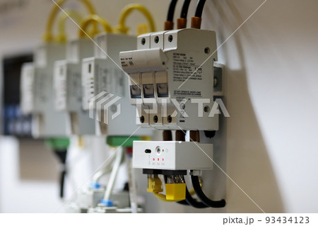 electrical modular automatic circuit breakers electrical modular automatic circuit breakers 93434123
