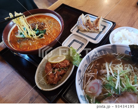 ラーメン 93434195