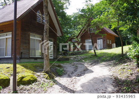 邑南町香木の森公園のバンガローの景色 93435965