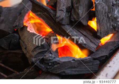 木炭イメージ 93440777
