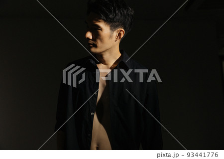 セクシーな男性 セクシーな男性 93441776