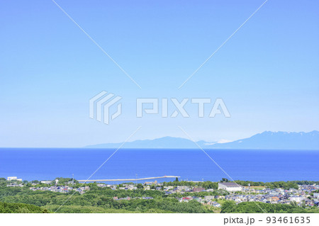 網走から望む知床連山　遠景 93461635