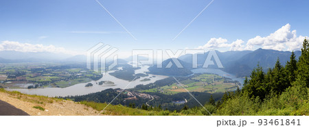 Panoramic View of Fraser Valley from top of the mountain. 93461841
