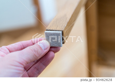 椅子の脚のフェルト 93462628