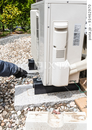 地震対策 エアコンベース交換 地震対策 エアコンベース交換 93462970