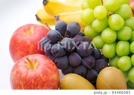 果物の盛り合わせ 93466085