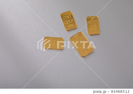 金塊　gold bullion 93466512