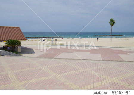 石見海浜公園の海水浴場の景色 石見海浜公園の海水浴場の景色 93467294