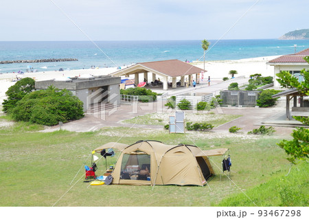 石見海浜公園の海水浴場の景色 石見海浜公園の海水浴場の景色 93467298