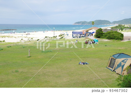 石見海浜公園の海水浴場の景色 石見海浜公園の海水浴場の景色 93467302