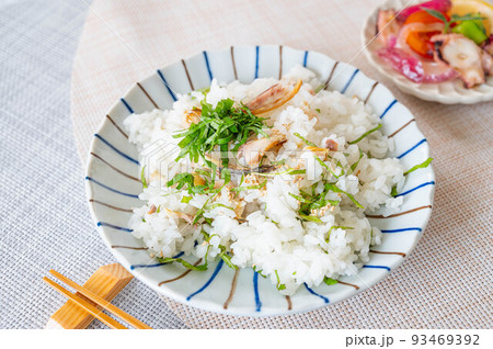 焼きアジと青じその混ぜご飯 93469392