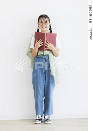 10代女の子の私服ポートレート 中学生 高校生 93469996