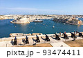 湾に構える大砲 93474411