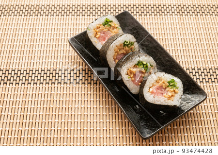 ネギトロと納豆の太巻 93474428