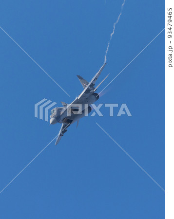 ポーランド空軍MiG-29デモチーム降下 ポーランド空軍MiG-29デモチーム降下 93479465