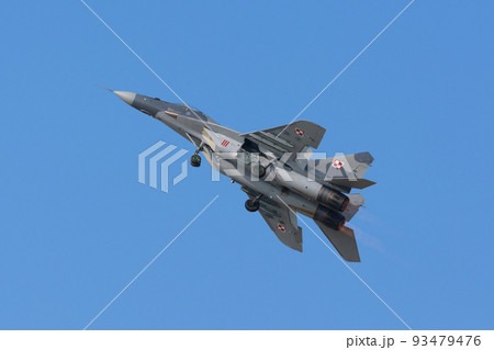 ポーランド空軍MiG-29デモチーム上昇 ポーランド空軍MiG-29デモチーム上昇 93479476