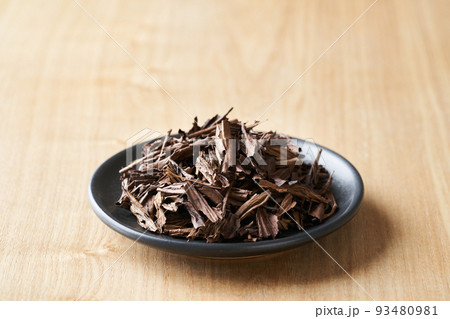 ほうじ茶の茶葉 93480981