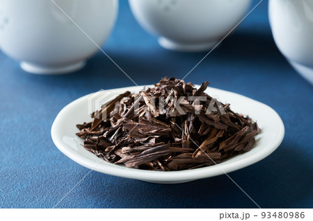 ほうじ茶の茶葉 93480986