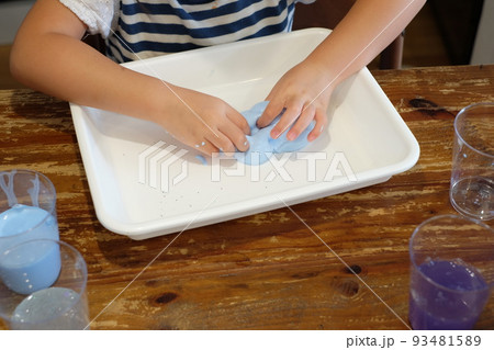 手作りスライム 93481589