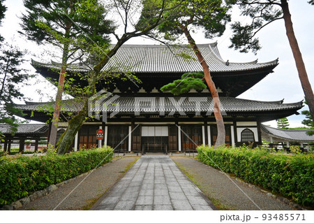 夏に参詣した京都市相国寺の日本最古の法堂 夏に参詣した京都市相国寺の日本最古の法堂 93485571