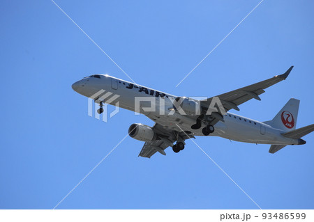 大阪伊丹空港離着陸 93486599