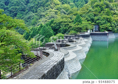 豊稔池堰堤（香川県観音寺市）アーチダムの重要文化財 93488075