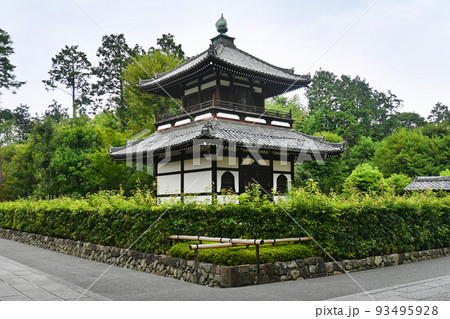8月に参詣した京都市相国寺の経蔵 8月に参詣した京都市相国寺の経蔵 93495928